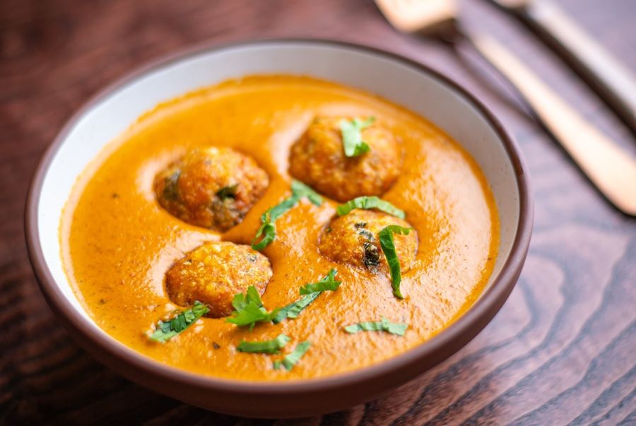 Experience Traditional Curry in Reading at Clay’s Kitchen